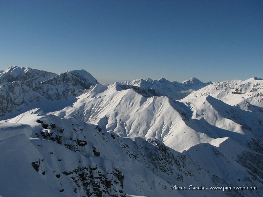 12_Vista vverso la Val Seriana.JPG